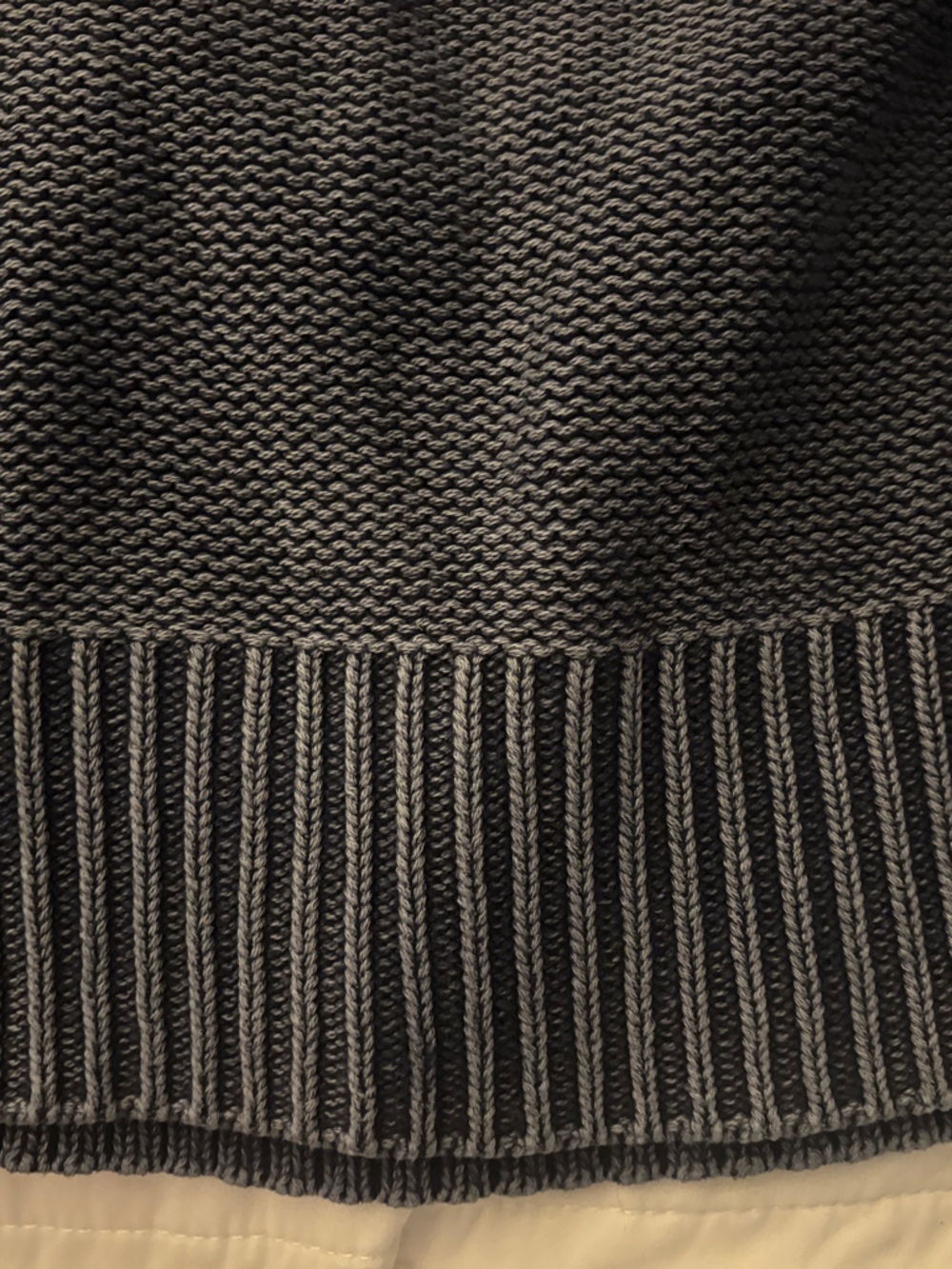 American Eagle Outfitters Slate Blue “Weekender” V-Neck Knit Sweater NWT - Picture 8 of 10